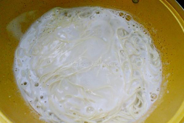 鸡丝凉面的做法图解2