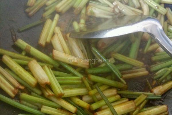 芹菜炒猪肝的做法图解4