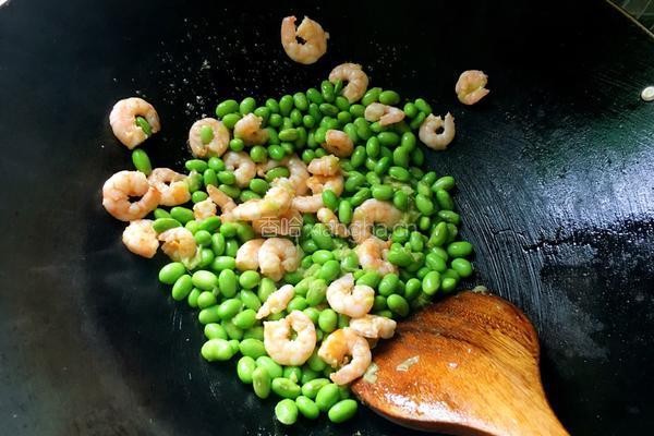 青豆虾仁的做法图解7