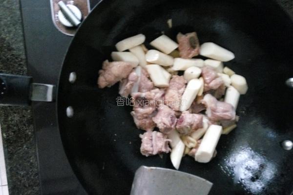 山药焖排骨的做法图解4