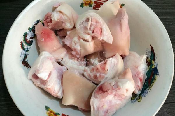 蹄花汤的做法图解1