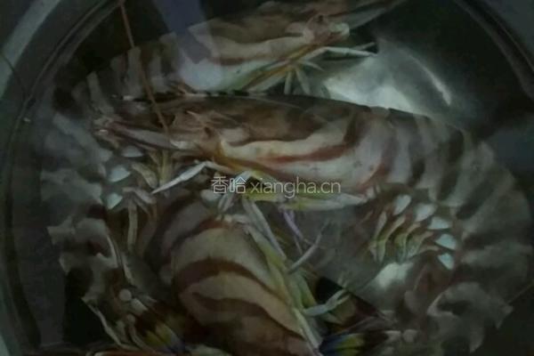 美味虾的做法图解1