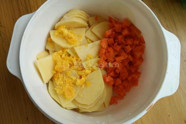 微波炉土豆泥的做法图解2