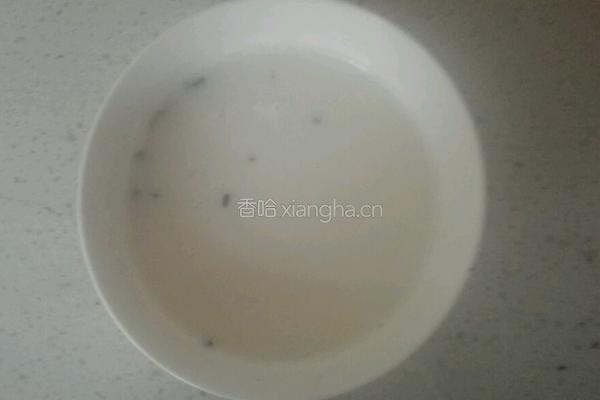 自制奶茶的做法图解4