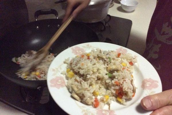海鲜炒饭的做法图解8
