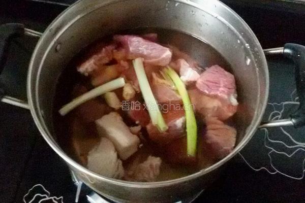 白萝卜羊肉汤的做法图解1