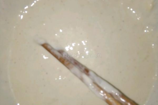 无油鸡蛋饼的做法图解1