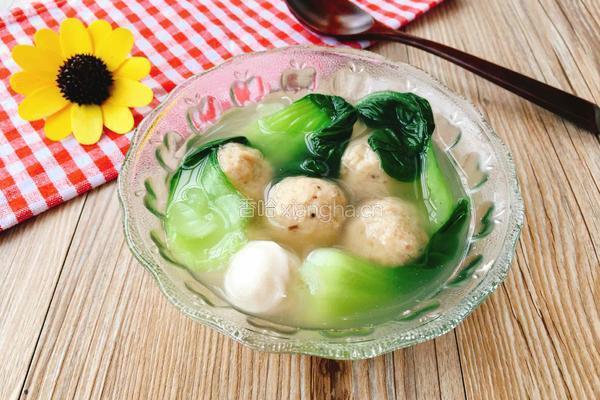 鱼丸肉丸青菜汤的做法图解5