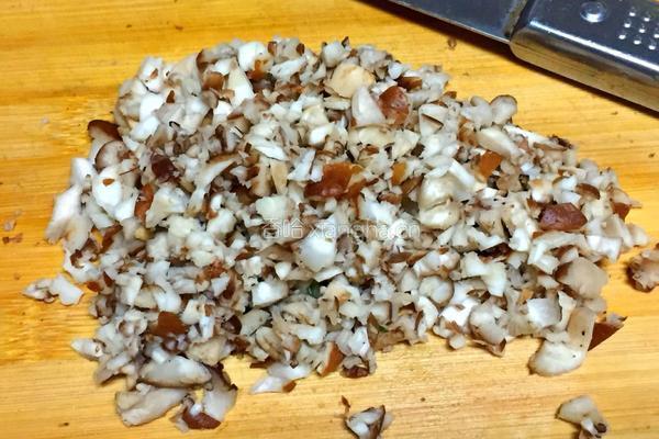 煎小肉饼的做法图解2