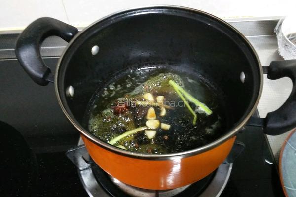 鸡肉炖粉条的做法图解6