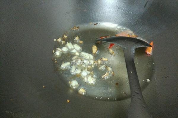 金枪鱼炒饭的做法图解4