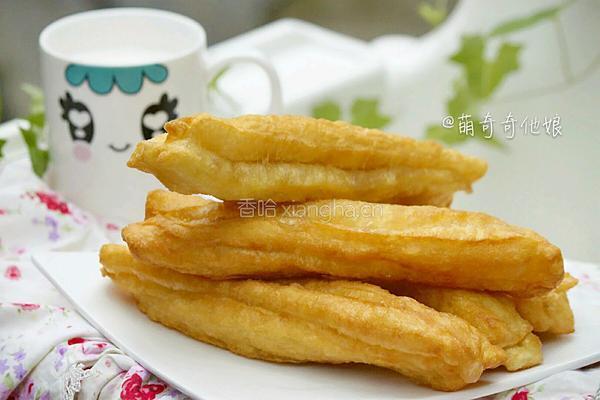自制健康油条的做法图解1