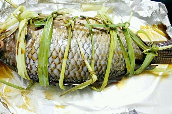 傣味香茅草烤鱼的做法图解6