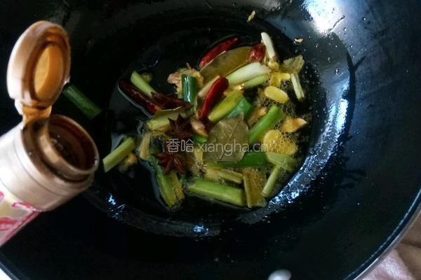 胖头鱼头炖豆腐的做法图解4