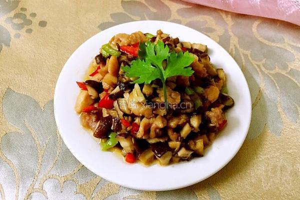 香菇鸡丁的做法图解9