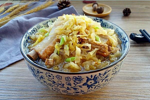 排骨烩酸菜的做法图解10