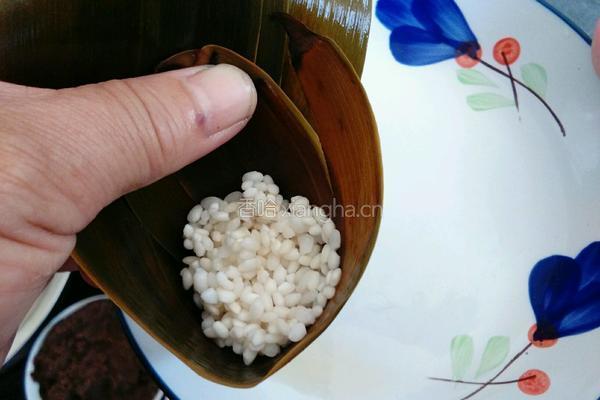 传统红豆沙粽子的做法图解6