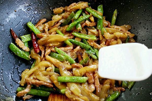 豆角烧茄子的做法图解15
