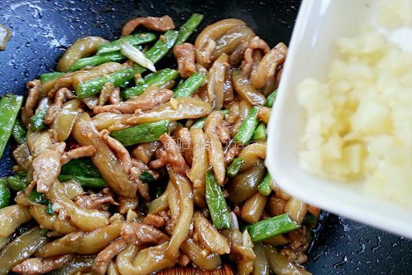 豆角烧茄子的做法图解16