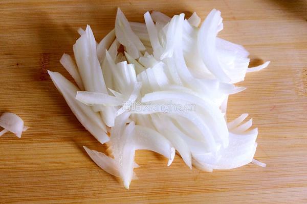 黄瓜拌洋葱的做法图解5