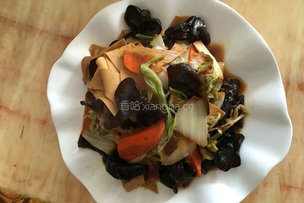 白菜炒木耳的做法图解5