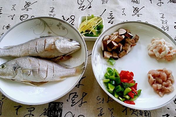 家常干烧黄花鱼的做法图解2