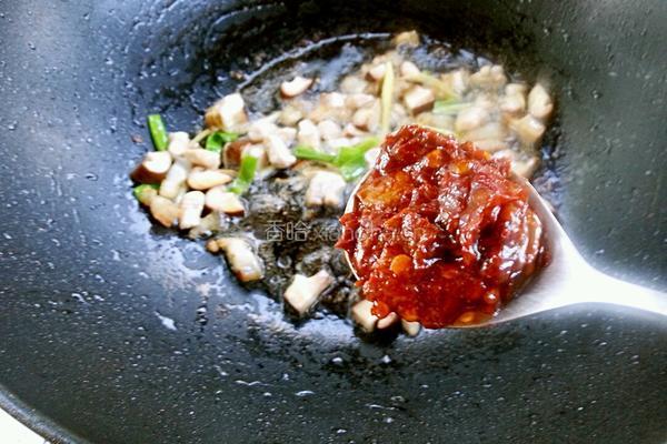 家常干烧黄花鱼的做法图解12