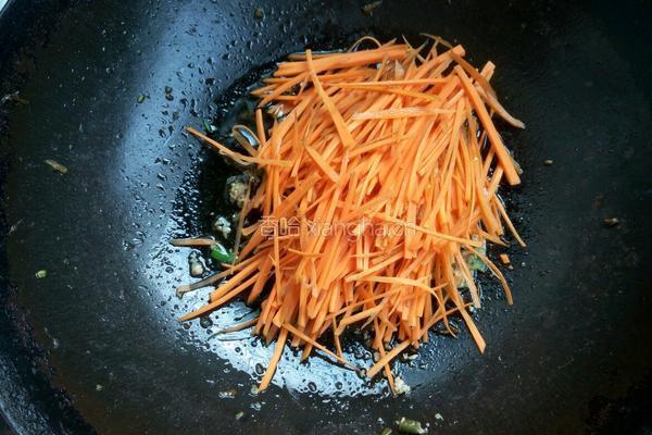 胡萝卜丝炒土豆丝的做法图解9