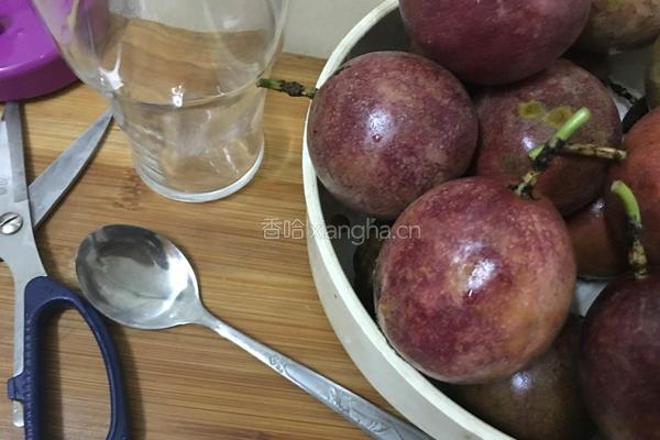 百香果蜜的做法图解3