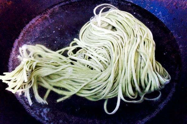 红烧牛肉面的做法图解1