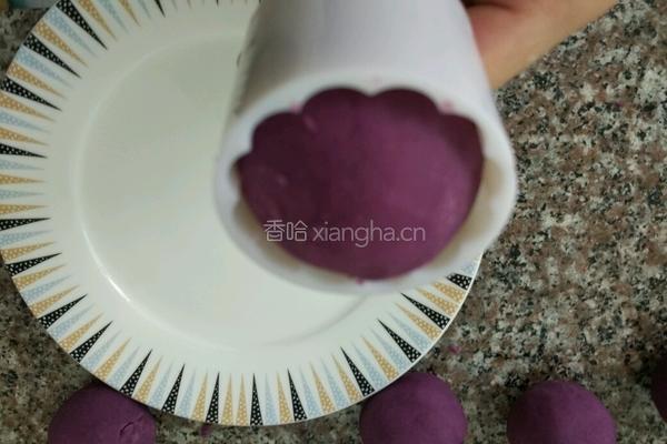 紫薯莲蓉月饼的做法图解9