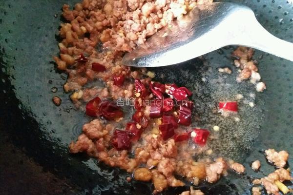 肉末炒毛豆的做法图解5