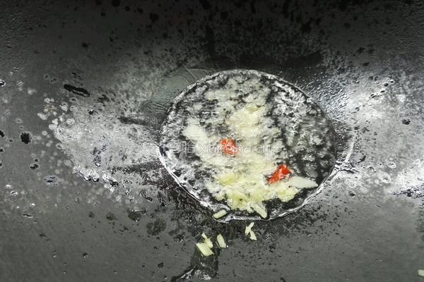 炒油面的做法图解4