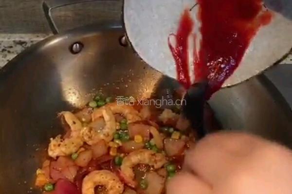 鲜虾炒乌冬面的做法图解5