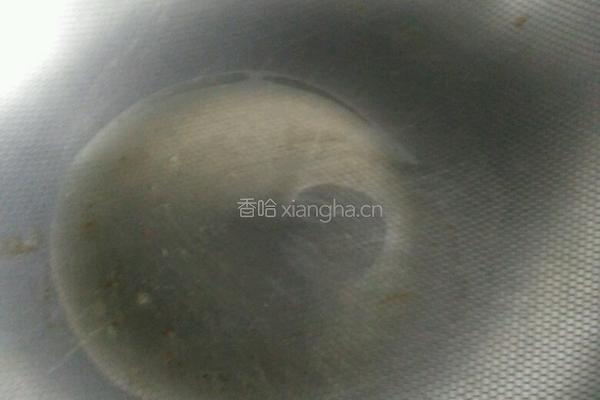 五花肉炒蒜苔的做法图解2