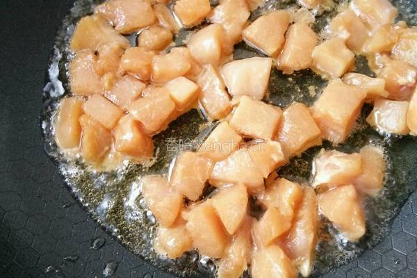 南瓜豆豉蒸鸡丁的做法图解5