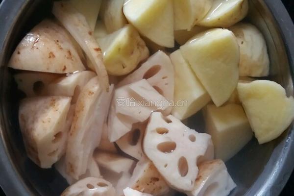 土豆白烧肉的做法图解3