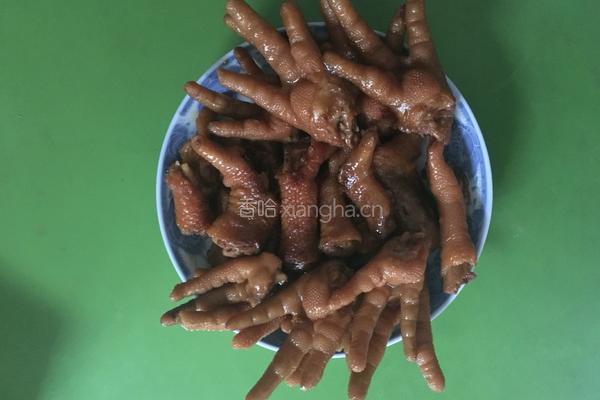 卤鸡脚