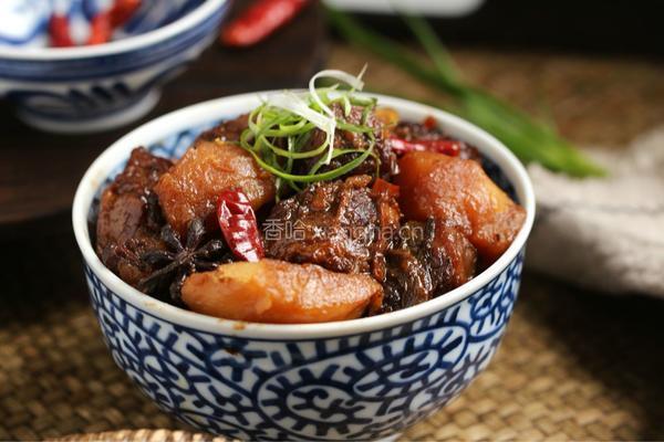牛肉烧土豆