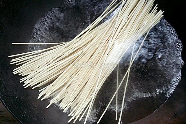 素炒面的做法图解4