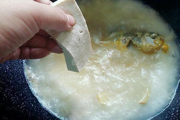 黄鱼豆腐汤的做法图解7