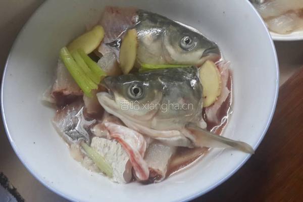 酸菜鱼的做法图解2