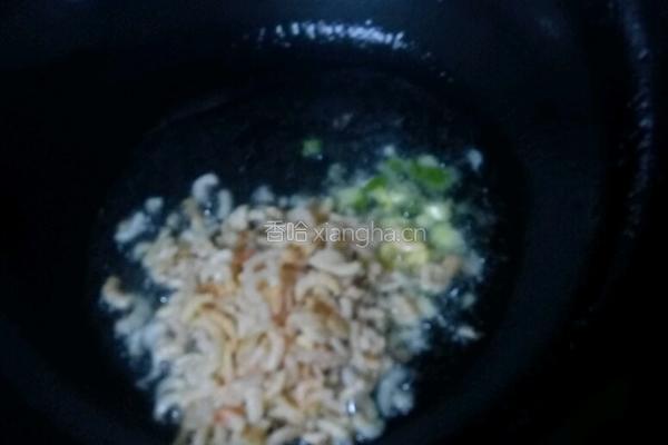 青椒炒虾米的做法图解4