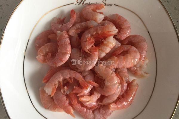 黄瓜炒虾仁的做法图解1