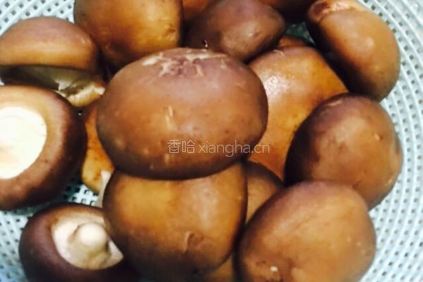 香菇炒蛋的做法图解3