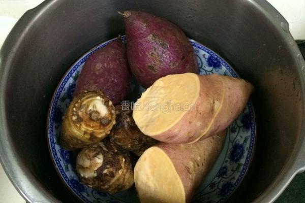 红豆芋圆烧仙草的做法图解8
