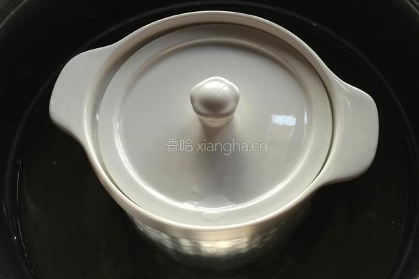 秋季养生之炖雪梨的做法图解3