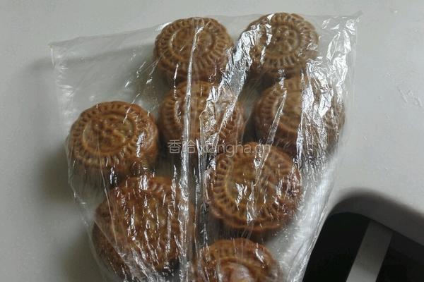 莲蓉蛋黄月饼的做法图解20