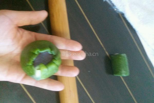 三色蛋黄酥的做法图解23