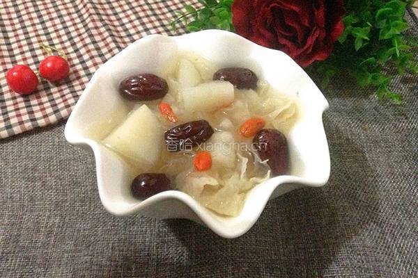 银耳雪梨红枣汤的做法图解6